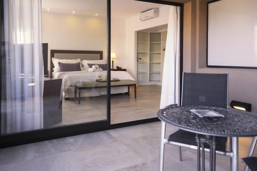 Ville Saint Germain Apart Hotel & Spa Carilo Phòng bức ảnh